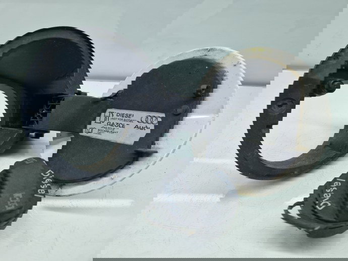 Capac rezervor AUDI A3 (8P1) [Fabr 2003-2012] LY9C