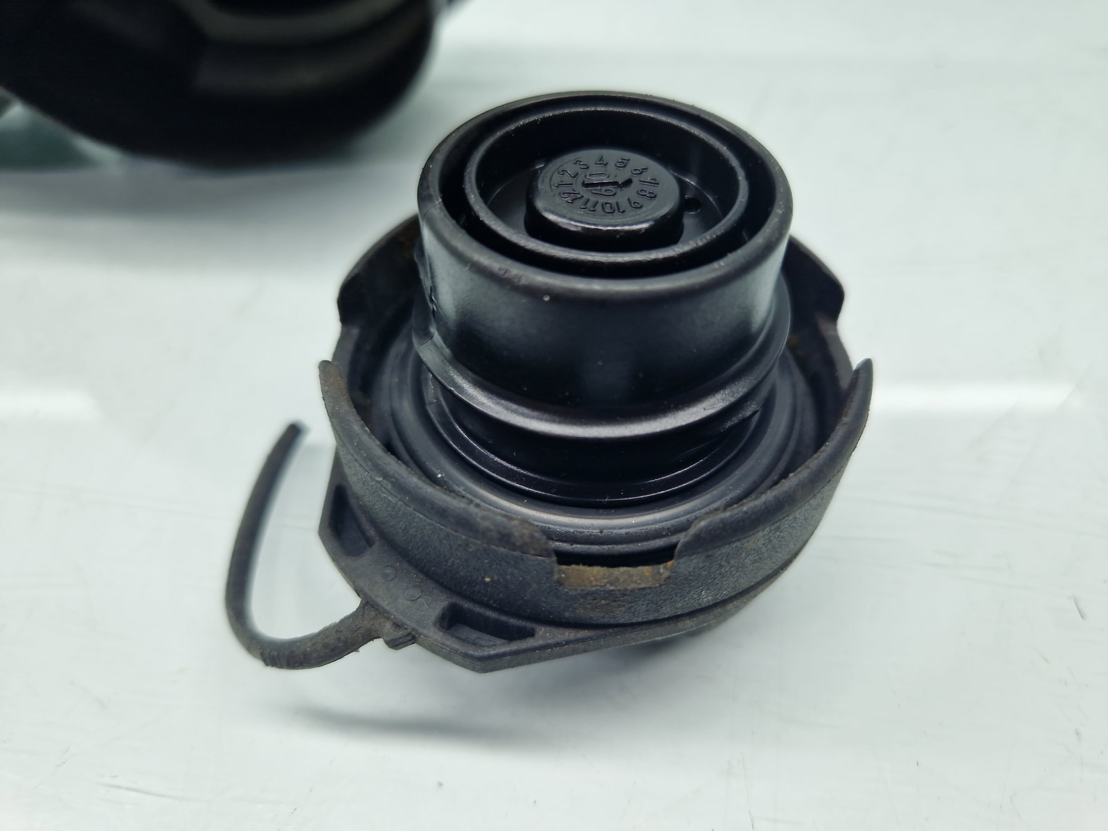 Capac rezervor AUDI A3 (8P1) [Fabr 2003-2012] LY9C - imagine 4