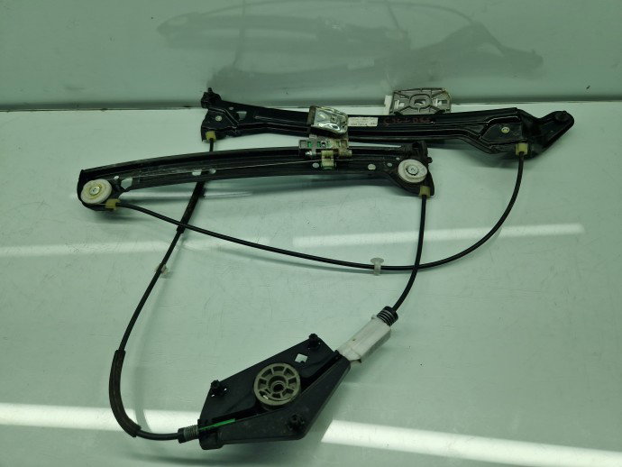 Macara electrica geam dreapta fata AUDI A5 Cabriolet (8F7) [Fabr 2009-2015] 8F0837462D