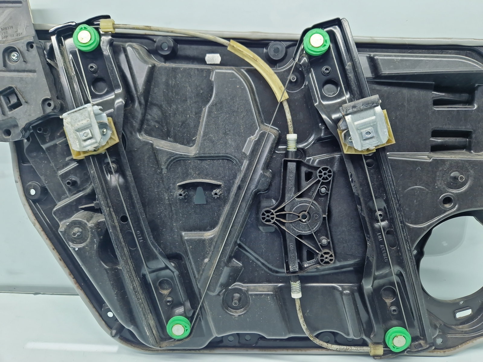 Macara electrica geam dreapta fata Mercedes Clasa A (W176) [Fabr 2012-2018] A1767200279 - imagine 3