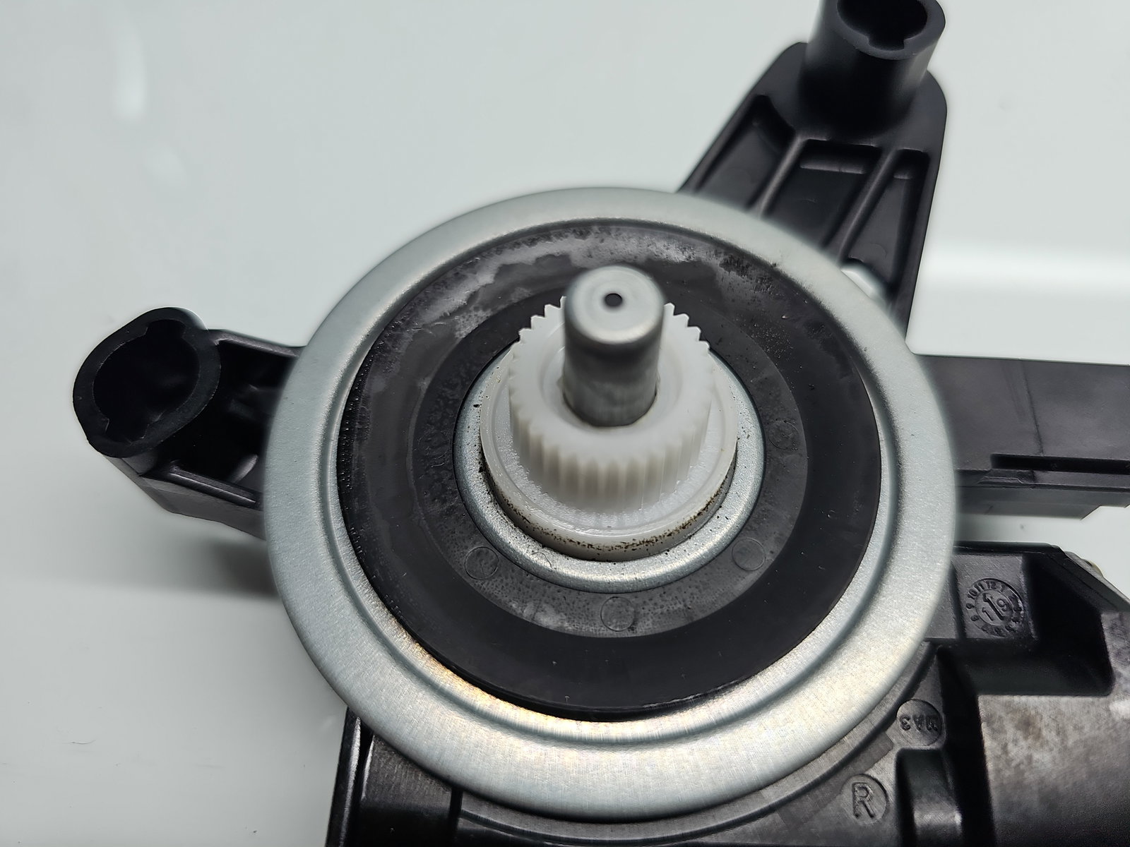 Motoras geam dreapta spate Mercedes Clasa A (W177) [Fabr 2019-2024] Berlina AMG A0009060908 - imagine 2