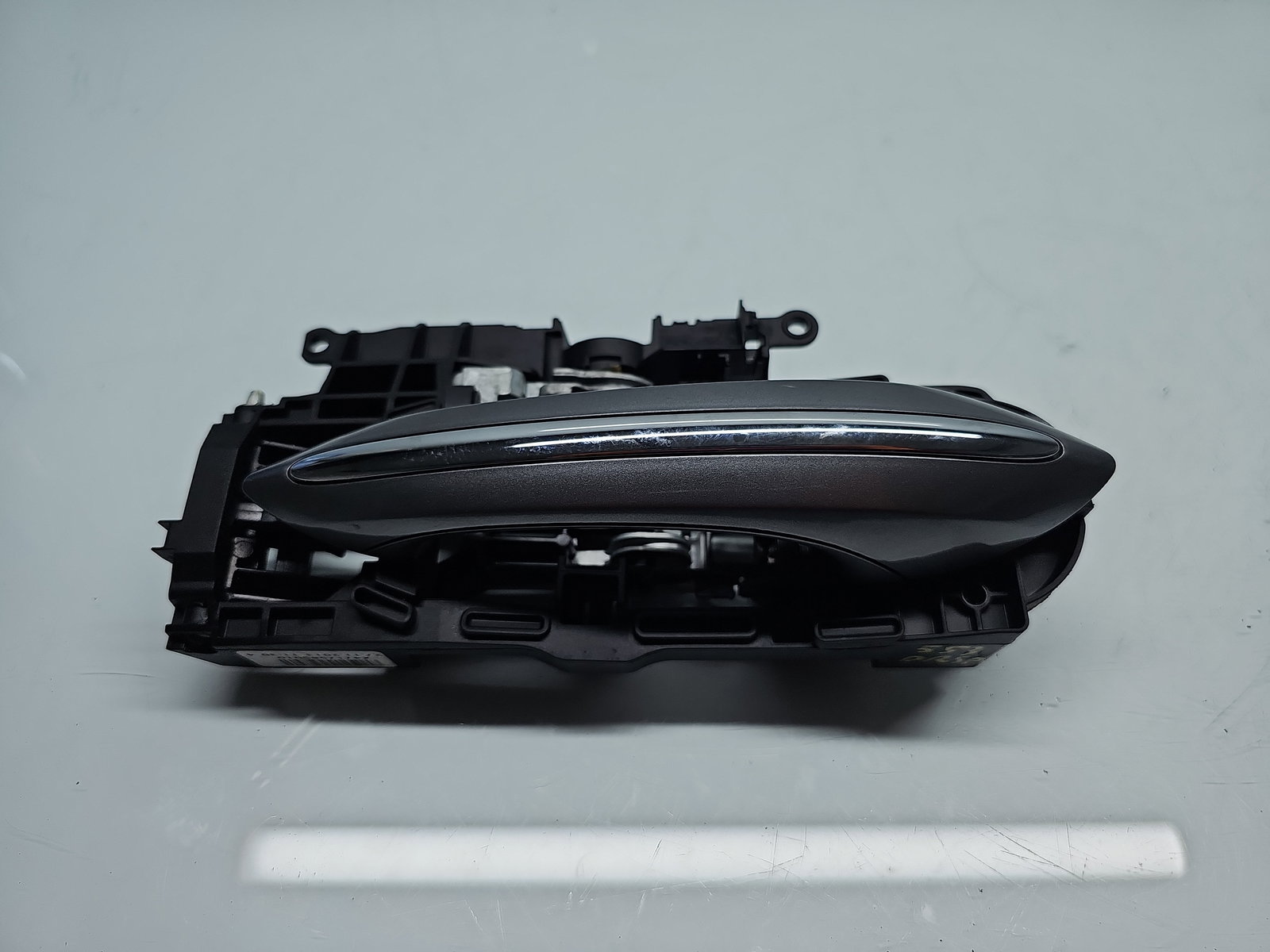 Maner usa dreapta spate Bmw 5 (F10) [Fabr 2011-2016] Berlina Facelift A52 Spacegrau Metalc - imagine 1