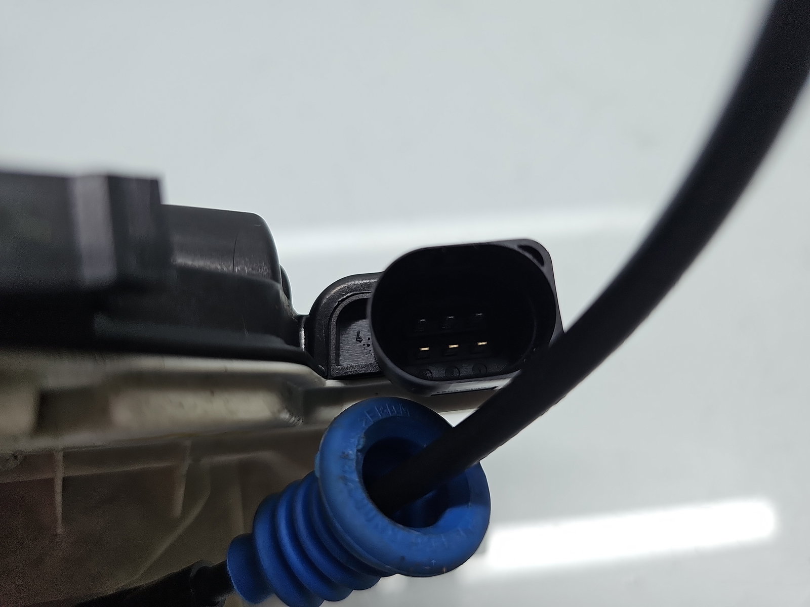 Broasca usa stanga spate Volkswagen Passat CC (357) [Fabr 2008-2012] 5N0839015A - imagine 3