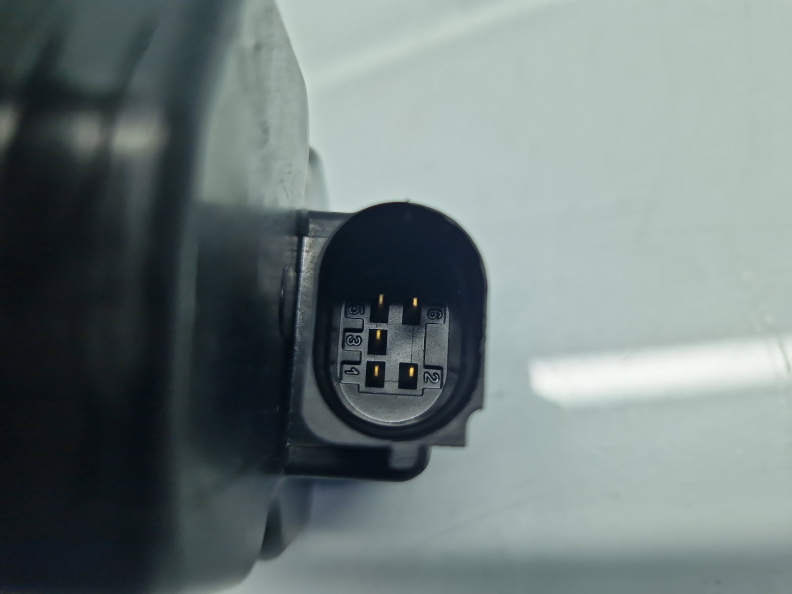 Supapa EGR Volkswagen Passat CC (357) [Fabr 2008-2012] 03L131501G 2.0 TDI CBAB 103KW / 140CP - imagine 4