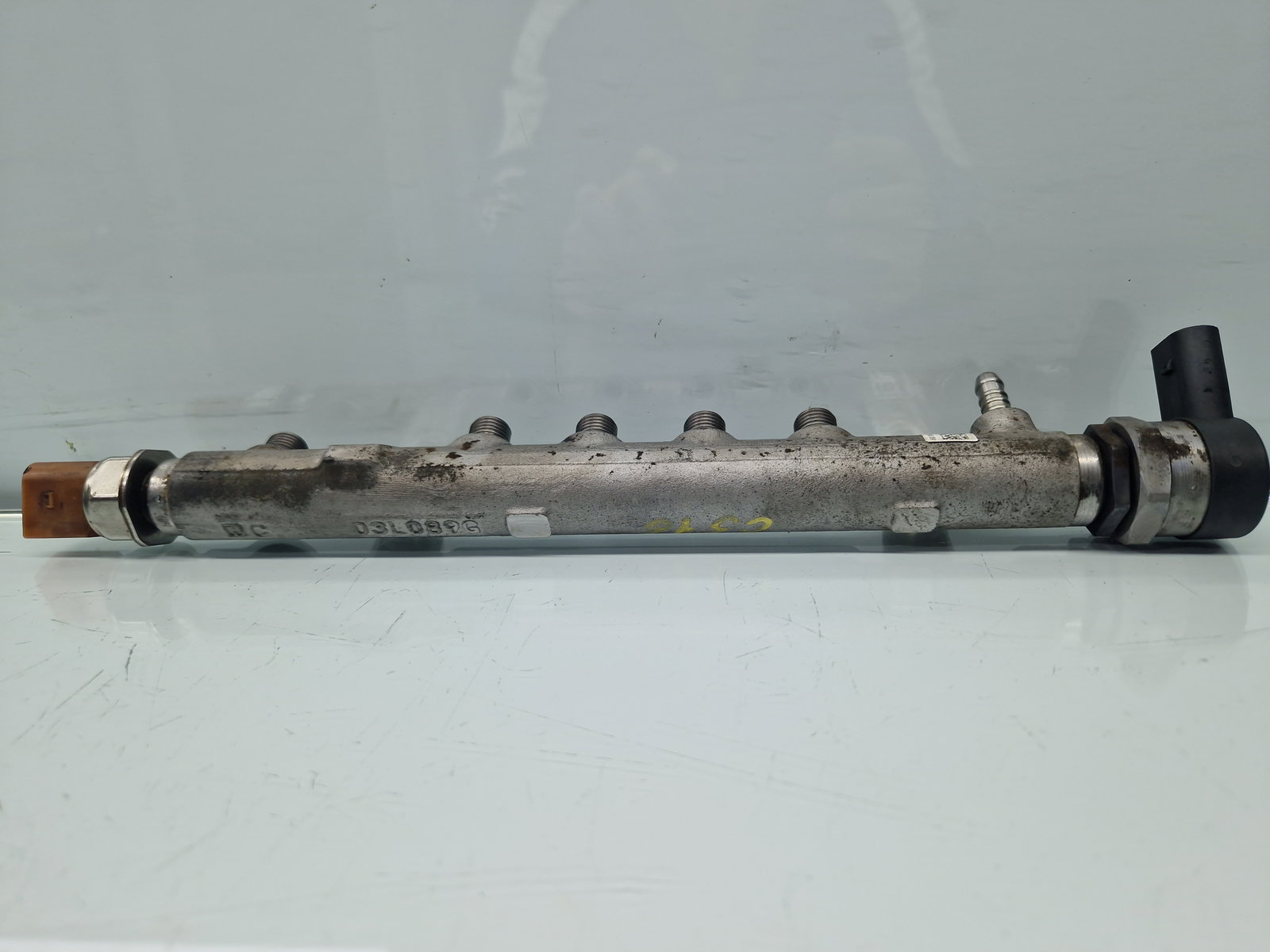 Rampa injectoare Volkswagen Passat CC (357) [Fabr 2008-2012] 03L089C 2.0 TDI CBAB 103KW / 140CP - imagine 2