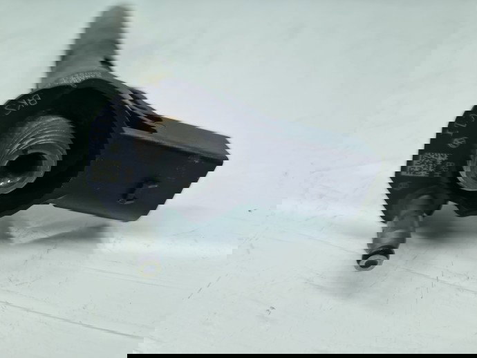 Injector Volkswagen Passat CC (357) [Fabr 2008-2012] 03L130277 2.0 TDI CBAB 103KW / 140CP