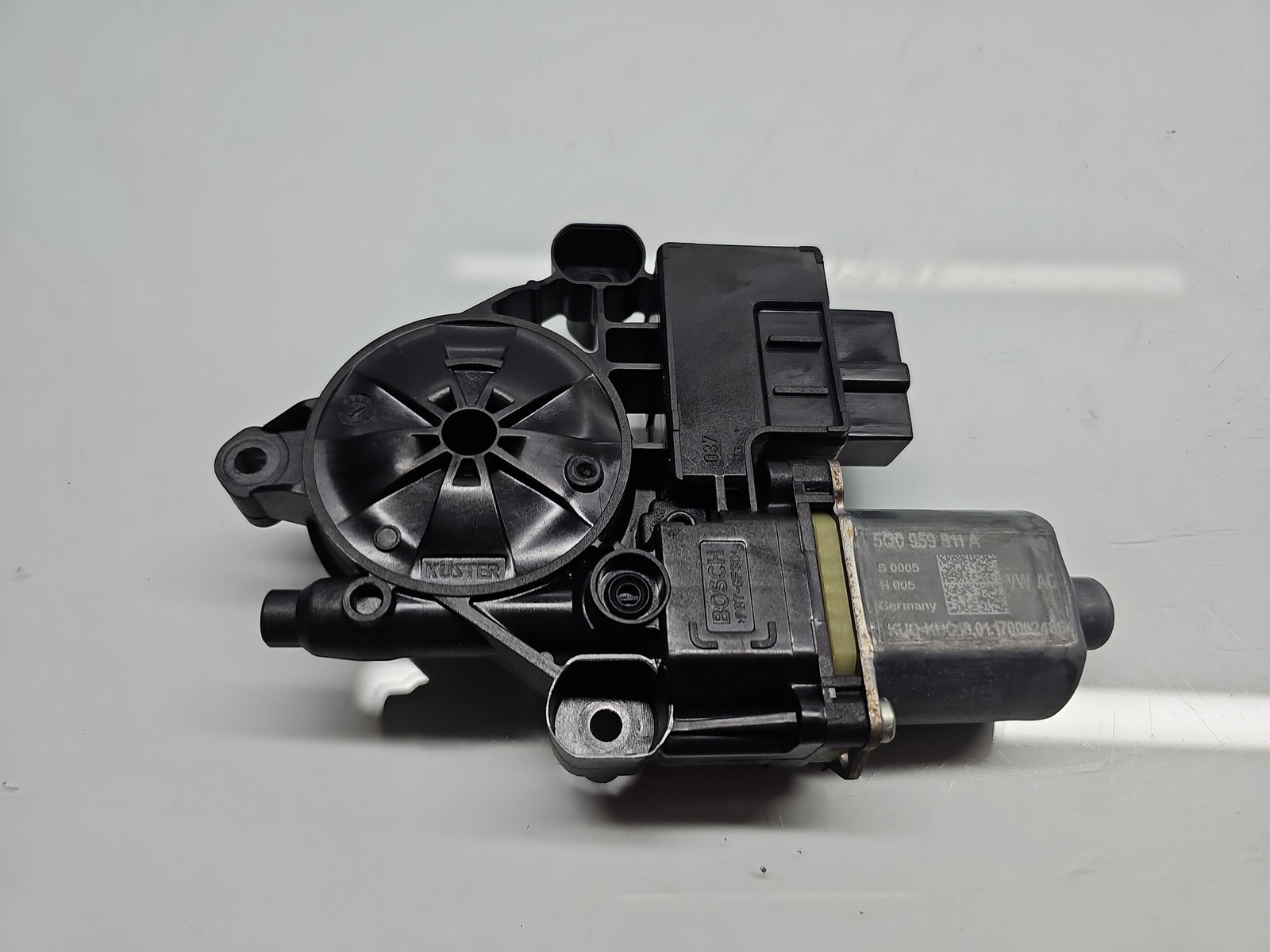 Motoras geam stanga spate Skoda Octavia 3 (5E3) [Fabr 2012-2020] Berlina 5Q0959811A - imagine 4