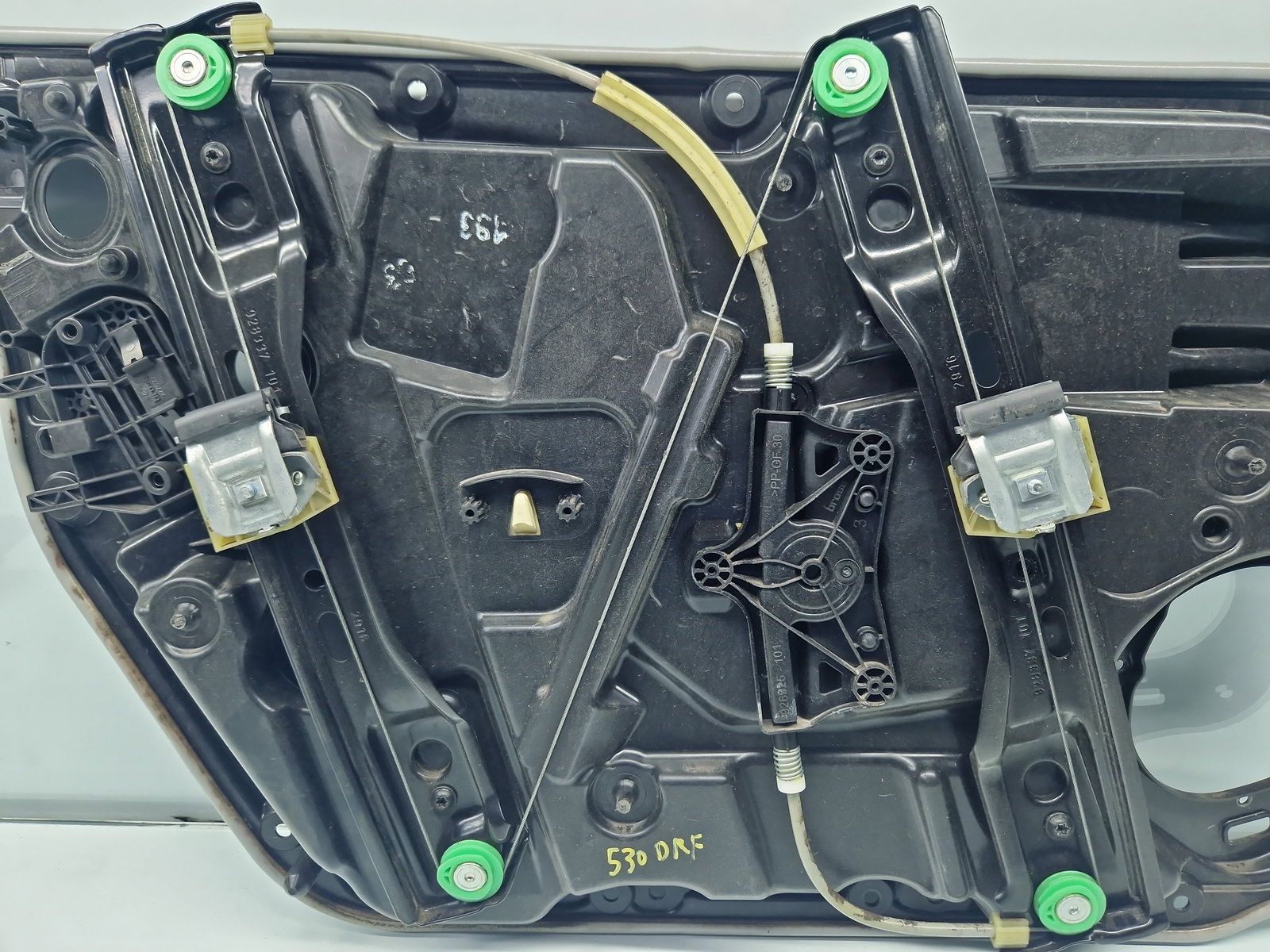 Macara electrica geam dreapta fata Mercedes Clasa A (W176) [Fabr 2012-2018] A1667200635 - imagine 2