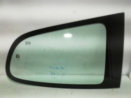 Geam stanga spate Peugeot 107 1.0 benz OEM 2005-2021