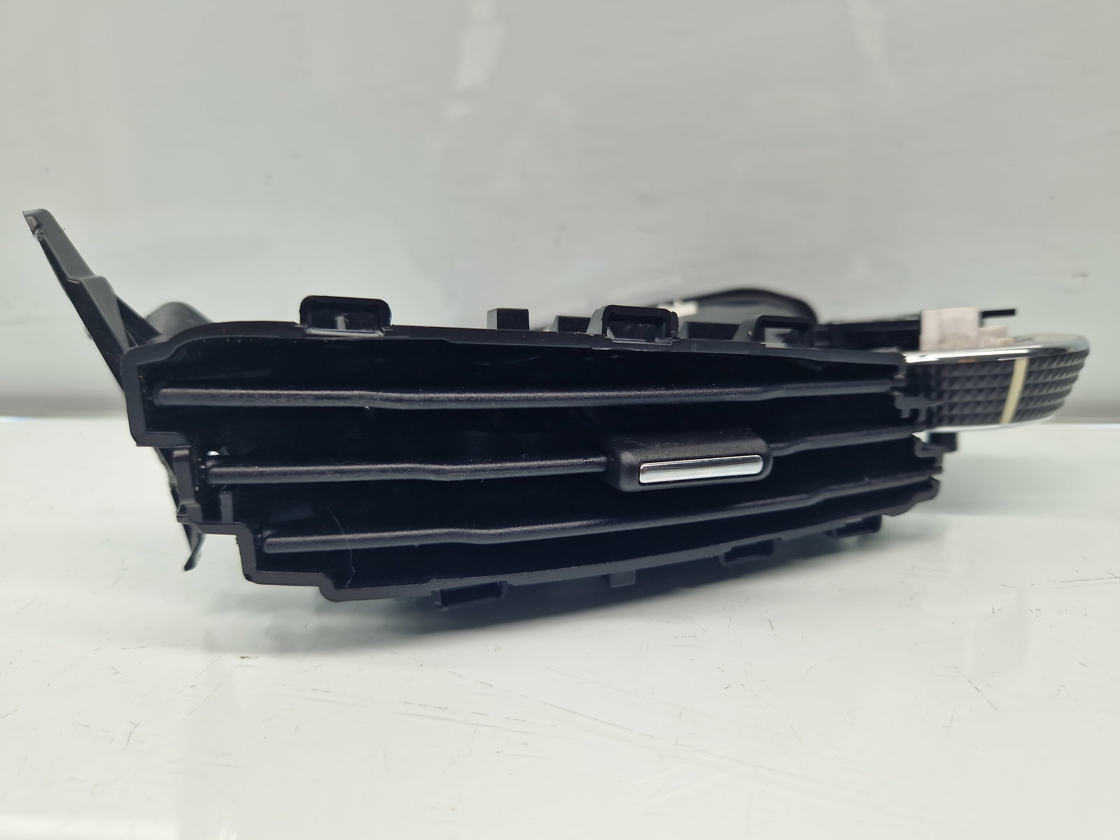 Grila aerisire centrala dreapta Ford Focus 3 [Fabr 2010-2018] BM51A014L20 - imagine 1