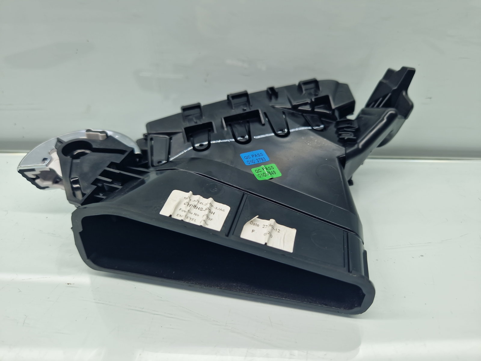 Grila aerisire centrala dreapta Ford Focus 3 [Fabr 2010-2018] BM51A014L20 - imagine 2