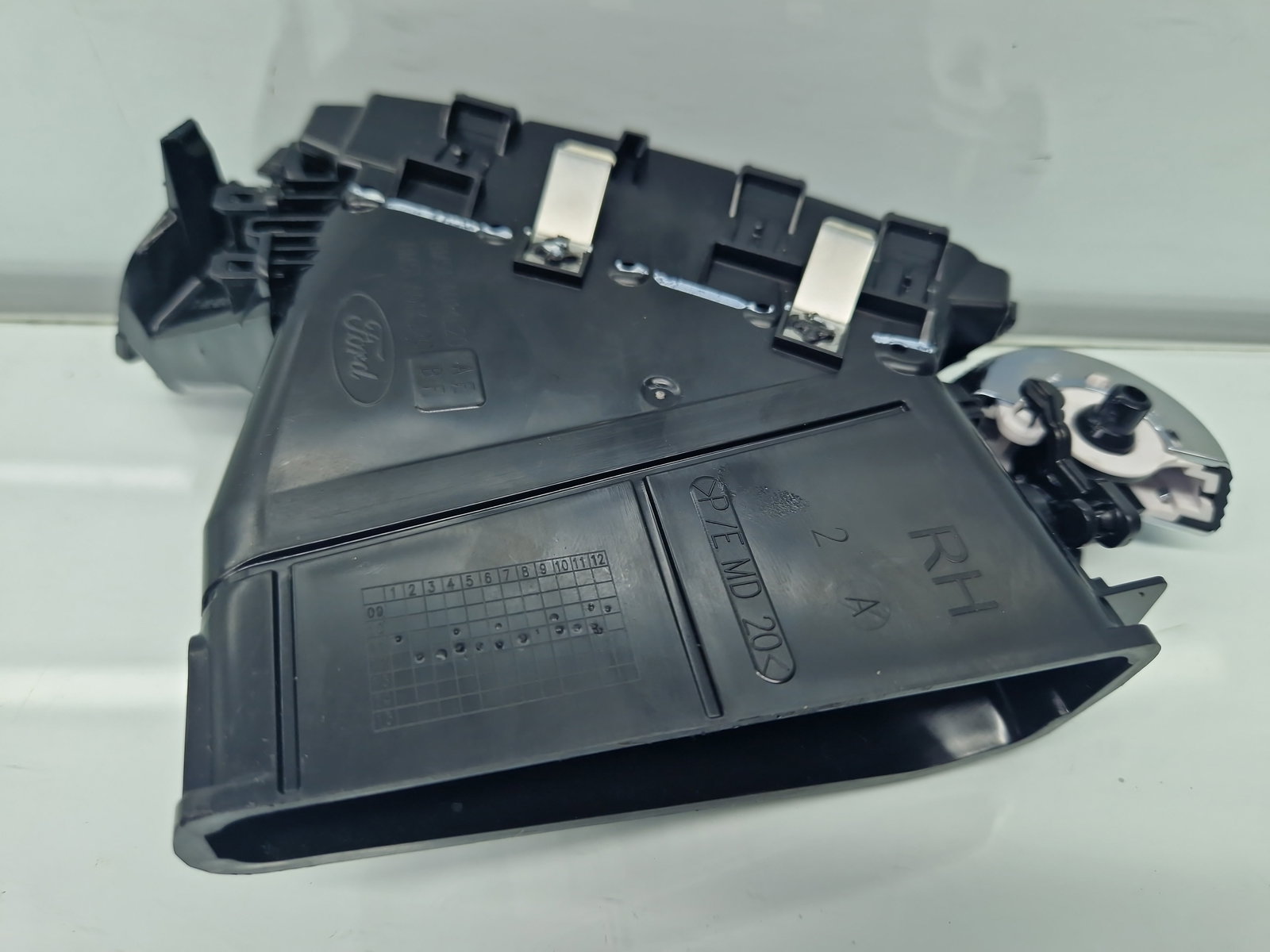 Grila aerisire centrala dreapta Ford Focus 3 [Fabr 2010-2018] BM51A014L20 - imagine 3