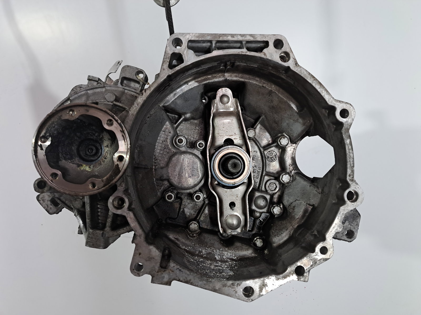 Cutie viteze manuala 5 trepte Volkswagen Golf 5 (1K1) [Fabr 2004-2008] 1.9 TDI BLS LHW 77KW / 105CP - imagine 1