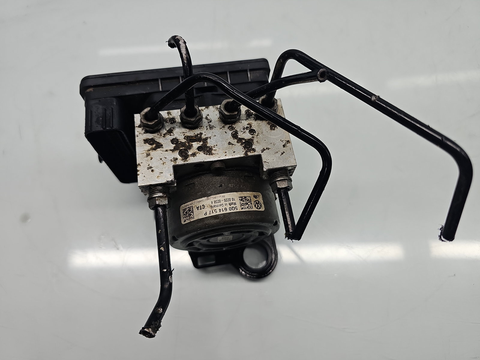 Pompa ABS Volkswagen Golf 7 (5G) [Fabr 2014-prezent] 5Q0614517P 1.6 TDI CLHA 77KW / 105CP - imagine 2