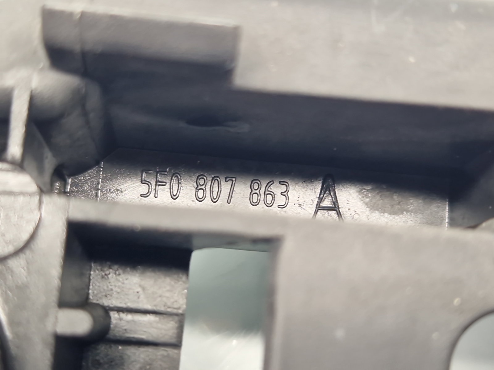 Suport central bara spate Seat Leon (5F1) [Fabr 2012-2018] 5F0807863A - imagine 5