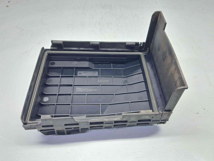  Capac panou sigurante Volkswagen Passat CC (357) [Fabr 2008-2012] 1K0937132F 