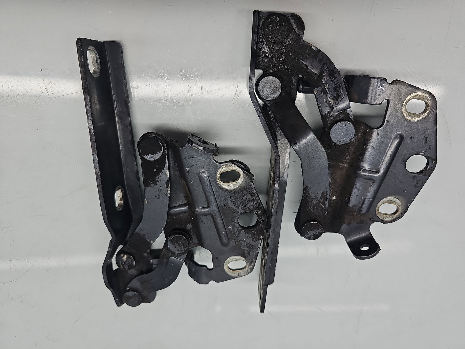 Set balamale capota Volkswagen Passat B7 (365) [Fabr 2010-2014] Break 3AA823302 - imagine 1