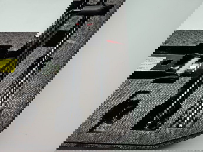 Set cric si cheie AUDI A4 (8K2, B8.5) [Fabr 2008-2015] 8TO012109A