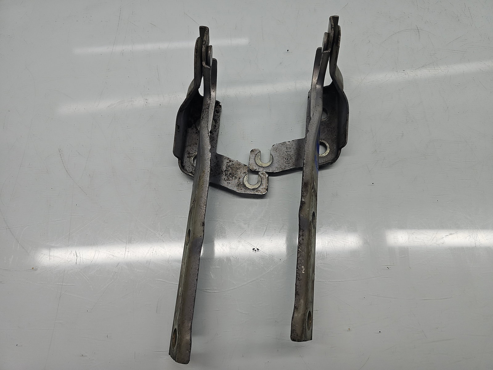 Set balamale capota Volkswagen Tiguan (5N) [Fabr 2007-2016] SUV 5N0823301A - imagine 2