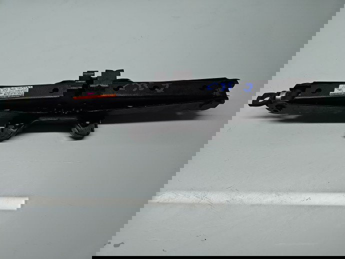 Cric Toyota Rav 4 IV (ZSA4, ALA4) [Fabr 2013-2018] OEM