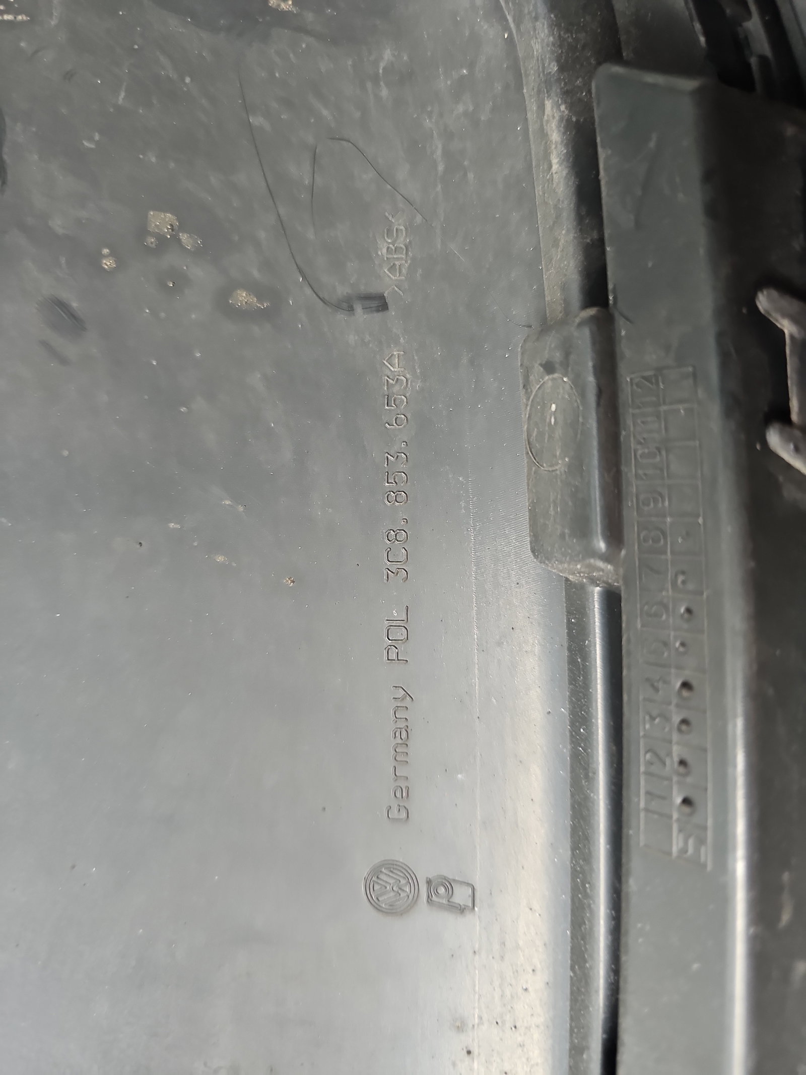 Grila bara fata Volkswagen Passat CC (358) [Fabr 2012-2016] Coupe 3C8853653A - imagine 5