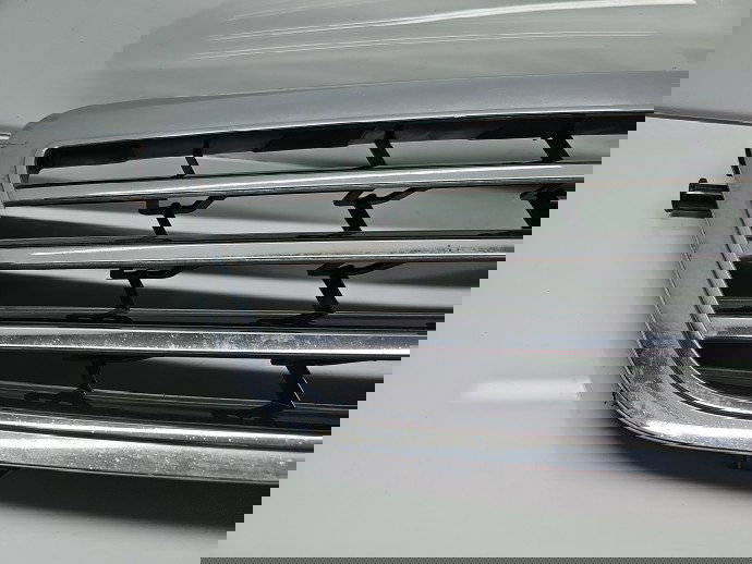 Grila bara fata Mercedes Clasa E (W212) [Fabr 2009-2016] Break AMG A2128800583