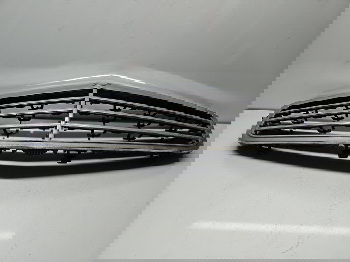 Grila bara fata Mercedes Clasa E (W212) [Fabr 2009-2016] Break AMG A2128800583
