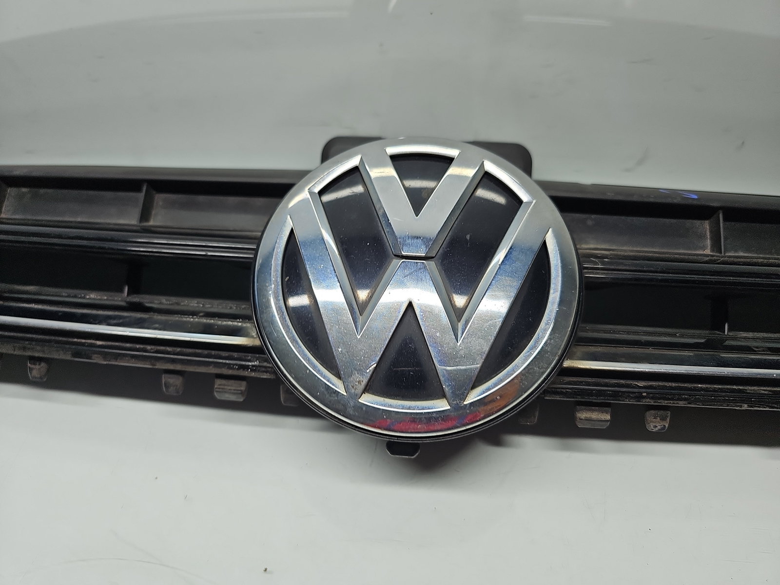 Grila bara fata Volkswagen Golf 7 (5G) [Fabr 2014-prezent] Hatchback 5G0853653E - imagine 2