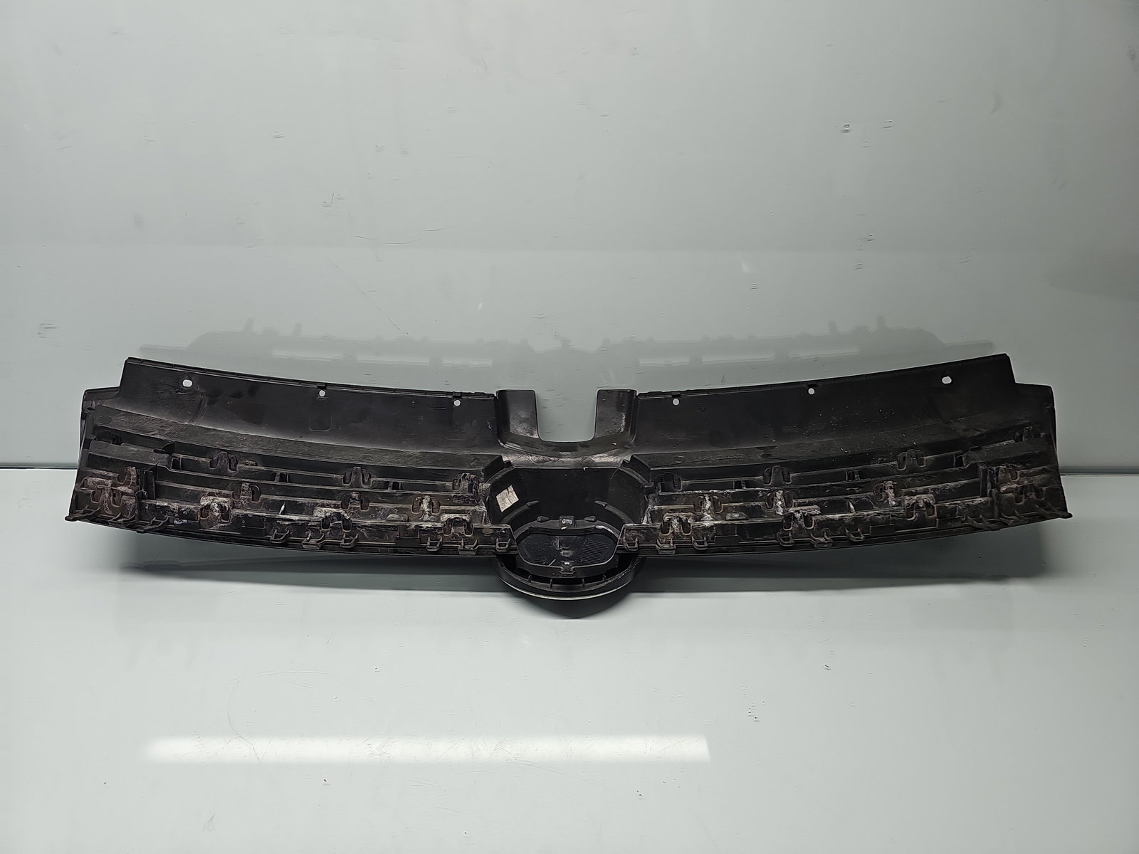 Grila bara fata Volkswagen Golf 7 (5G) [Fabr 2014-prezent] Hatchback 5G0853653E - imagine 3