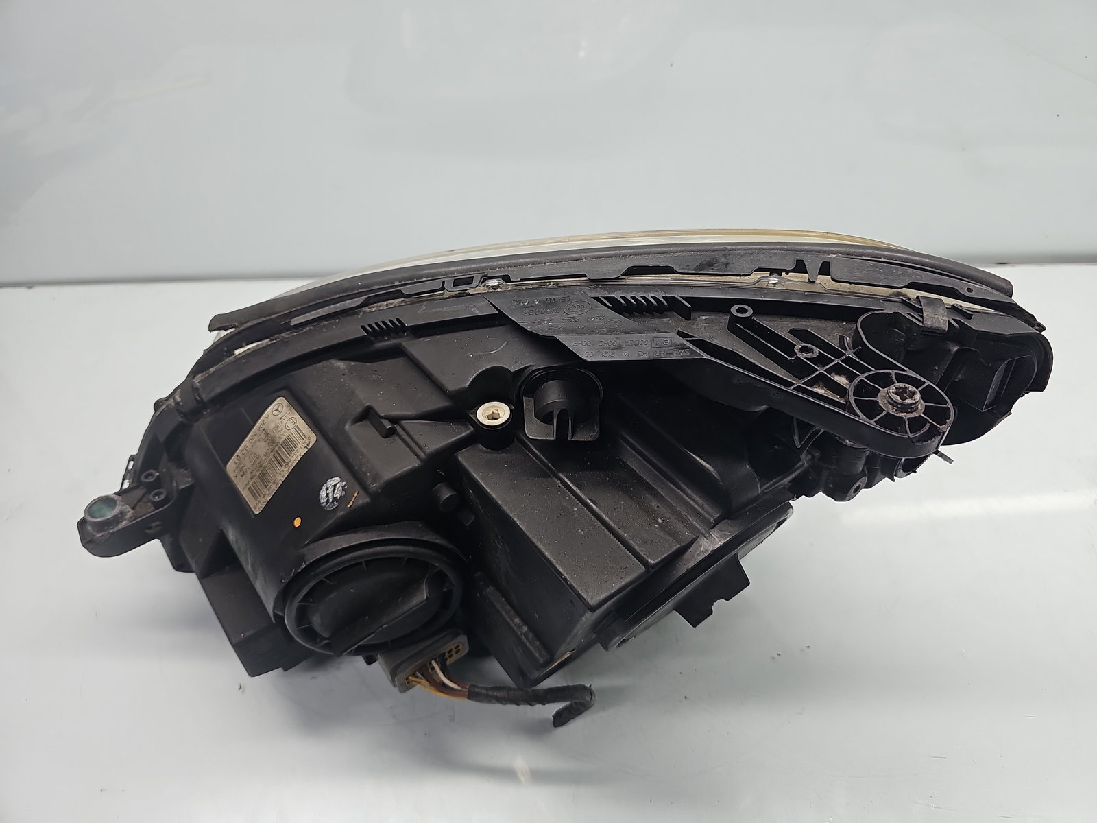 Far dreapta Mercedes Clasa C (W204) [Fabr 2007-2014] A2048209261 - imagine 2