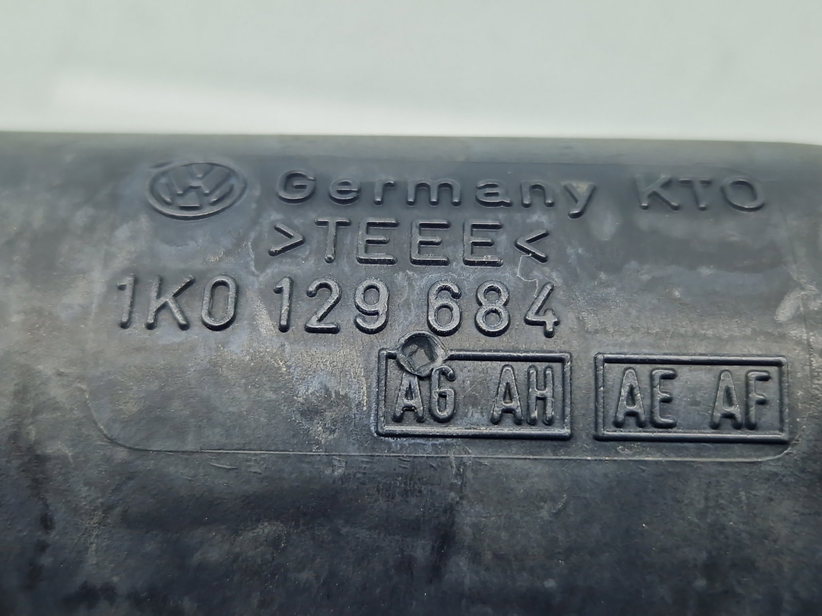 Tub admisie aer Volkswagen Jetta 3 (1K2) [Fabr 2005-2010] 1K0129684 1.6 Benz BSE 75KW / 102CP - imagine 6