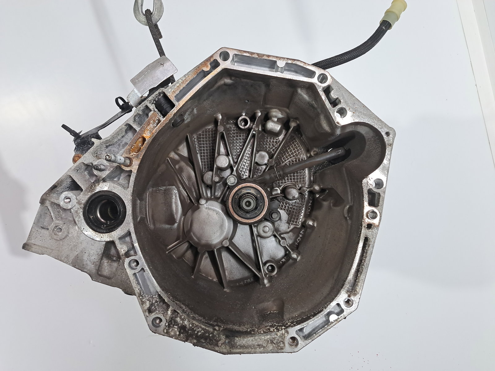 Cutie viteze manuala 6 trepte Dacia Duster [Fabr 2010-2017] 1.5 dCi K9K656 TL4 B075 320105790R 80KW / 109CP - imagine 1