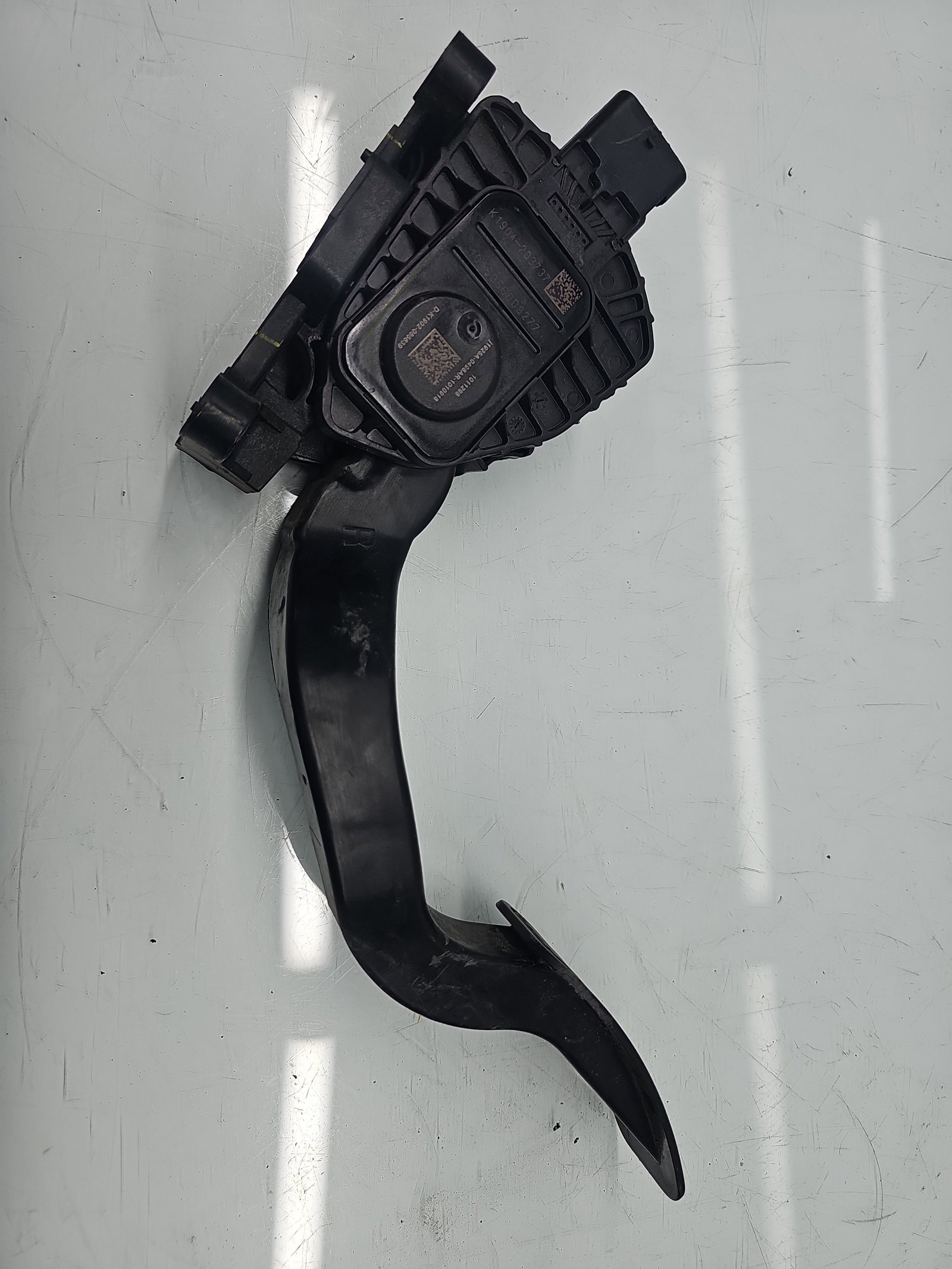 Pedala acceleratie TESLA Model 3 [Fabr 2020-2025] 1011298 - imagine 2