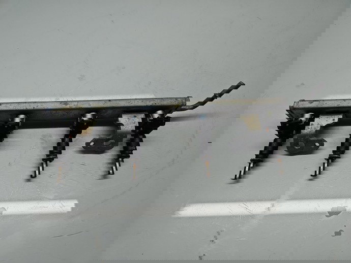 Rampa injectoare Dacia Lodgy [Fabr 2012-prezent] 175200117R 1.6 Benz H4MD 85KW / 115CP