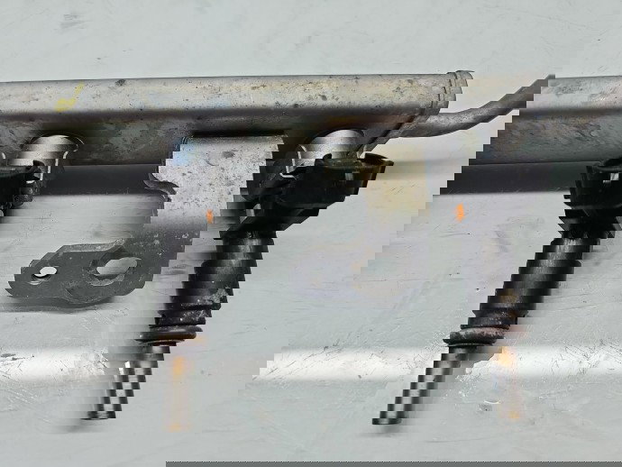 Rampa injectoare Dacia Lodgy [Fabr 2012-prezent] 175200117R 1.6 Benz H4MD 85KW / 115CP