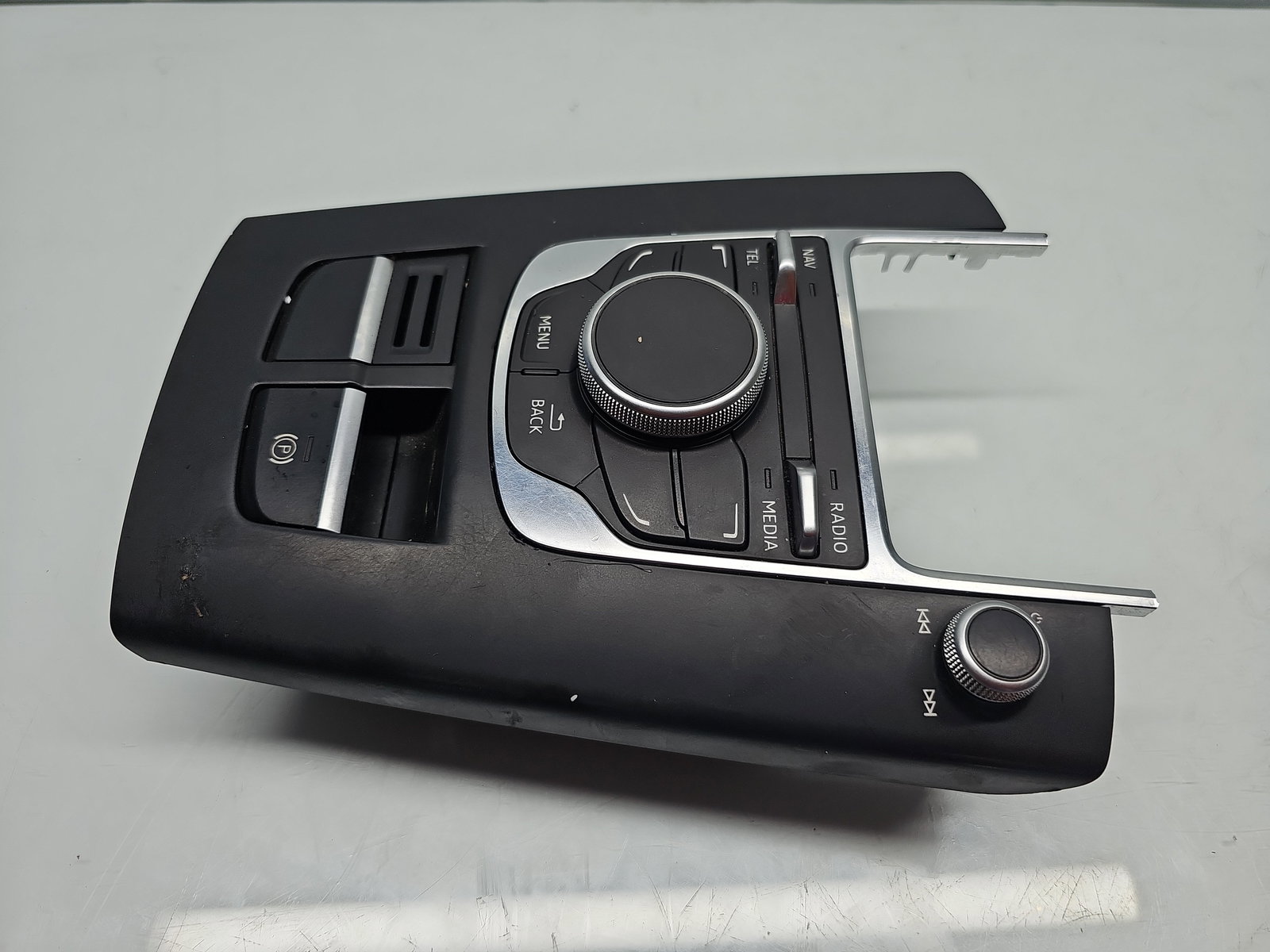 Panou media AUDI A3 (8VS) [Fabr 2013-prezent] 8V0919614P - imagine 1