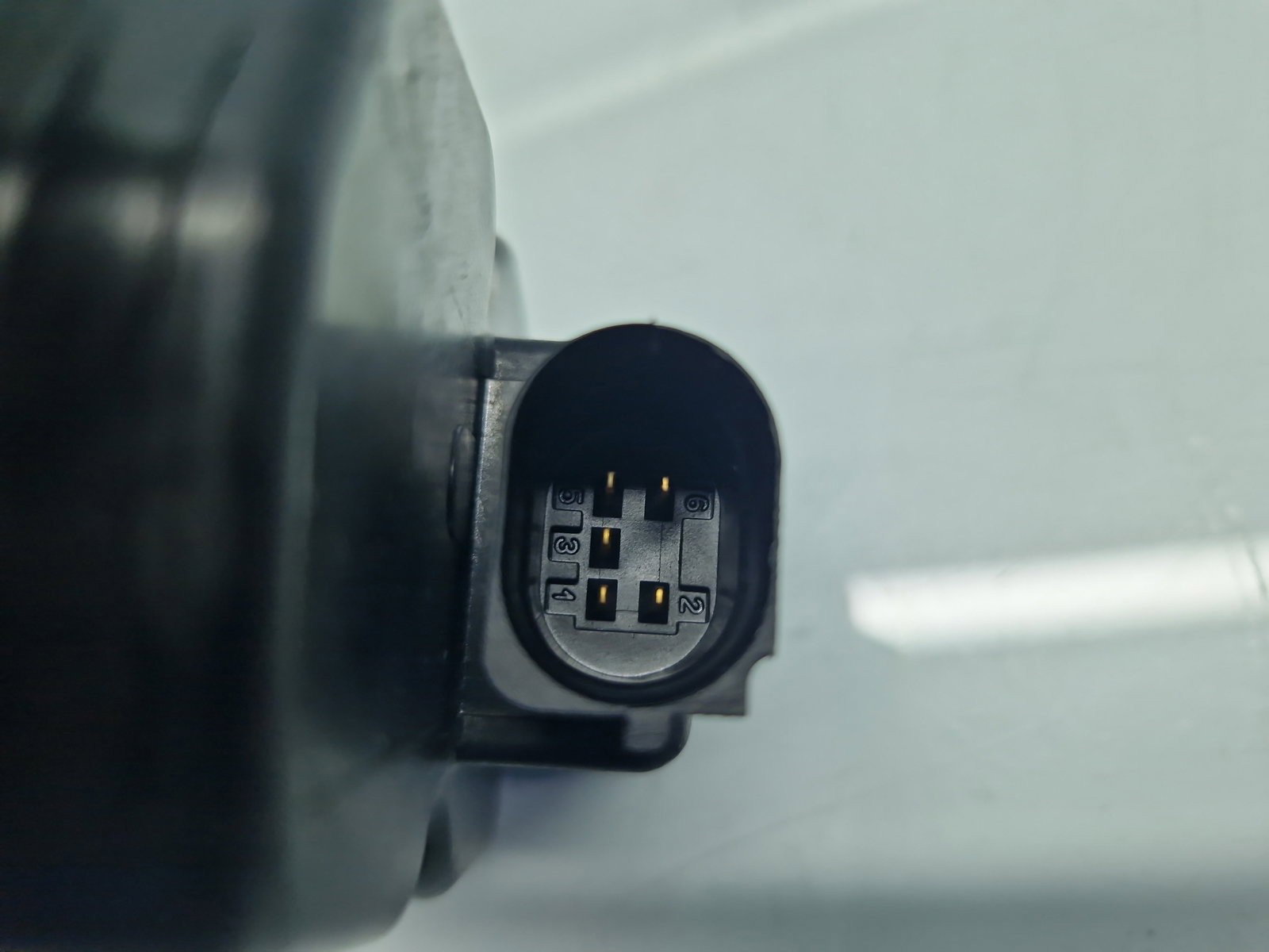 Supapa EGR Volkswagen Tiguan (5N) [Fabr 2007-2016] 03L131501G 2.0 TDI CBAB 103KW / 140CP - imagine 3