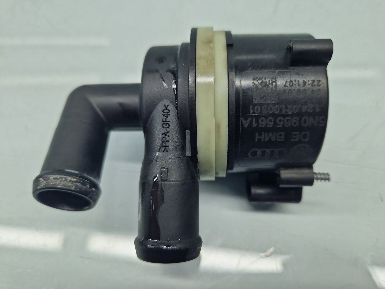 Pompa recirculare apa Volkswagen Passat B7 (362) [Fabr 2010-2014] 5N0965561A 2.0 TDI CBAB 103KW / 140CP - imagine 5