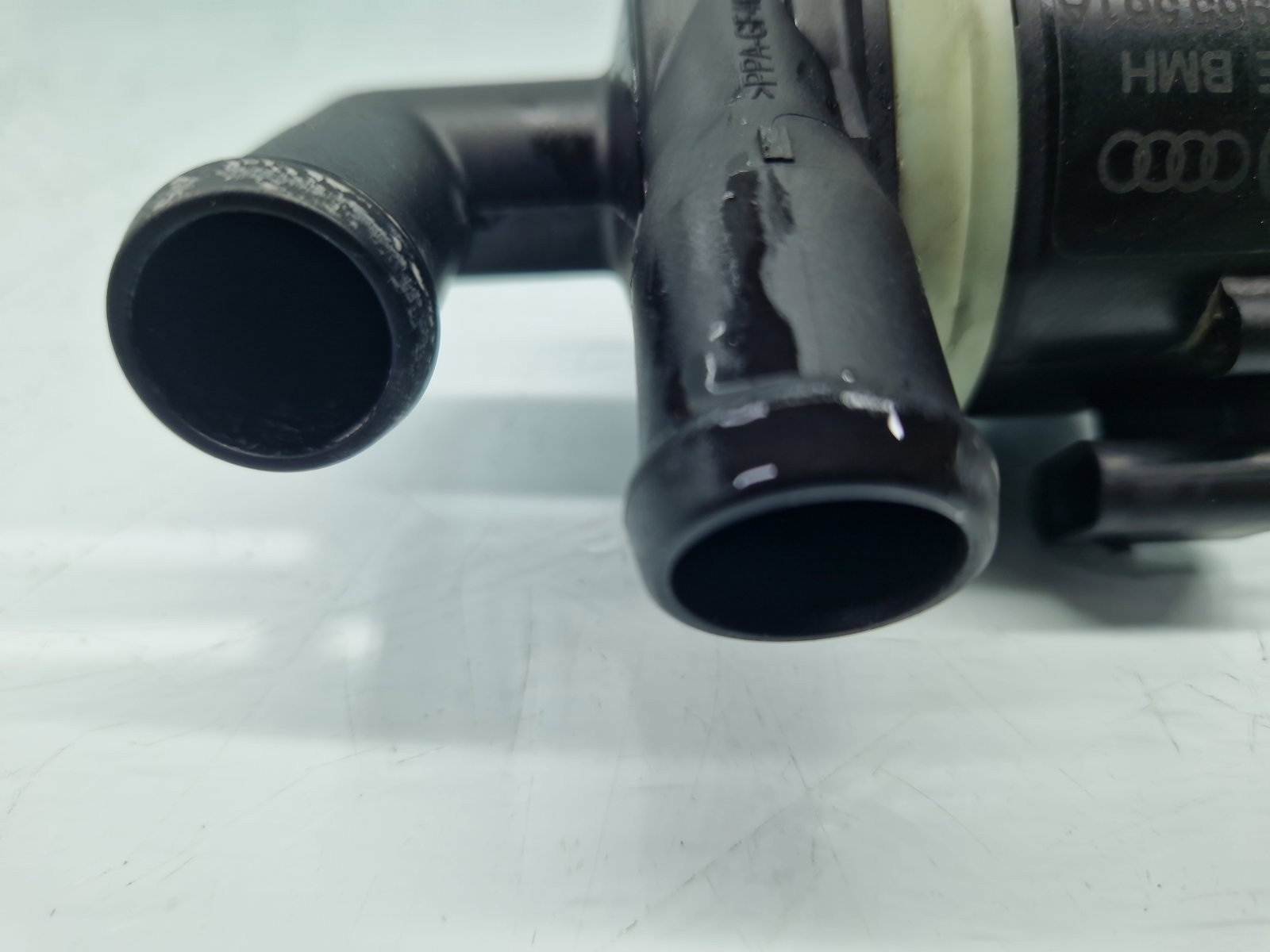 Pompa recirculare apa Volkswagen Golf 6 (5K1) [Fabr 2009-2013] 5N0965561A 2.0 TDI CBAB 103KW / 140CP - imagine 3