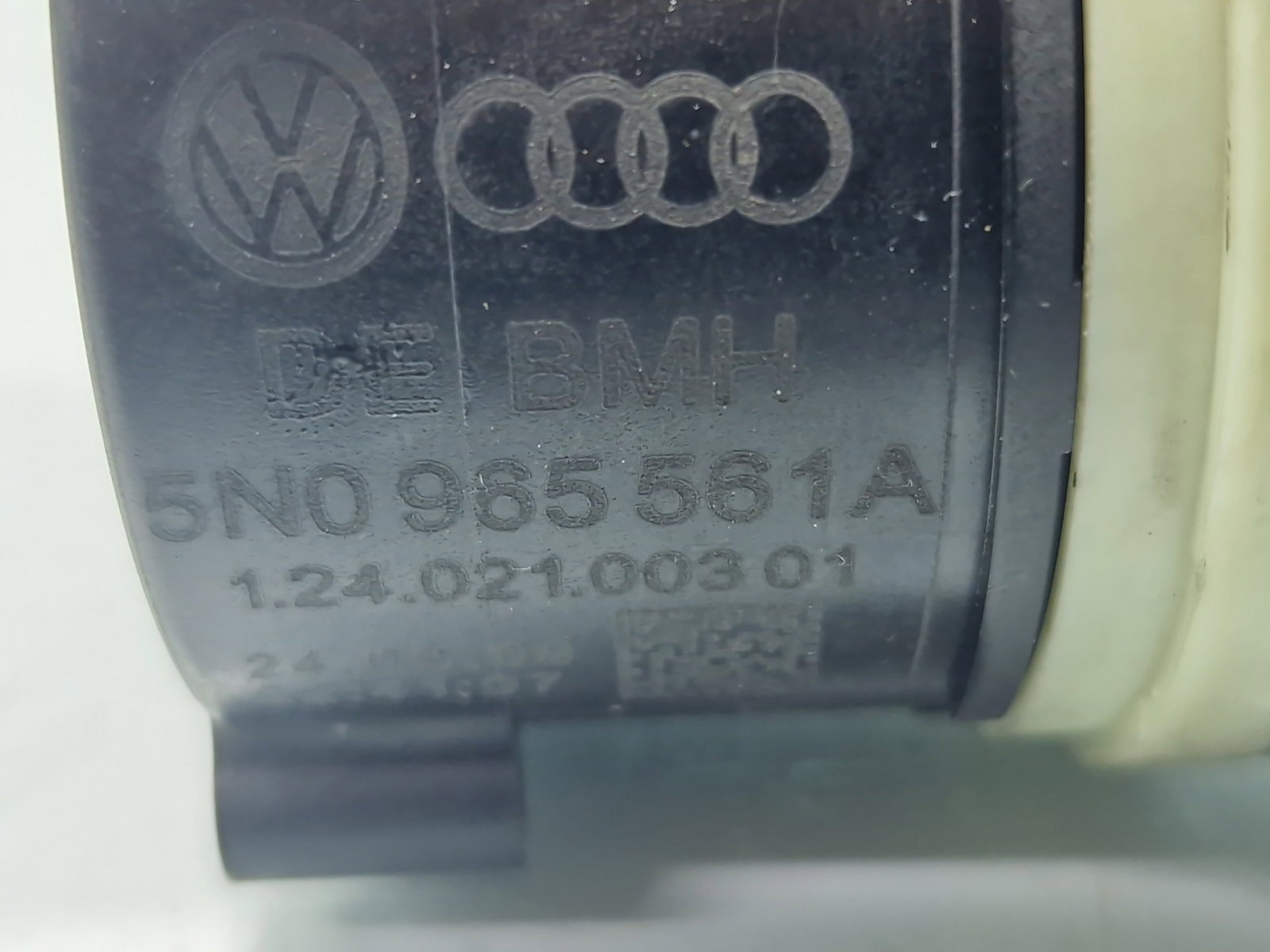 Pompa recirculare apa Volkswagen Tiguan (5N) [Fabr 2007-2016] 5N0965561A 2.0 TDI CBAB 103KW / 140CP - imagine 2