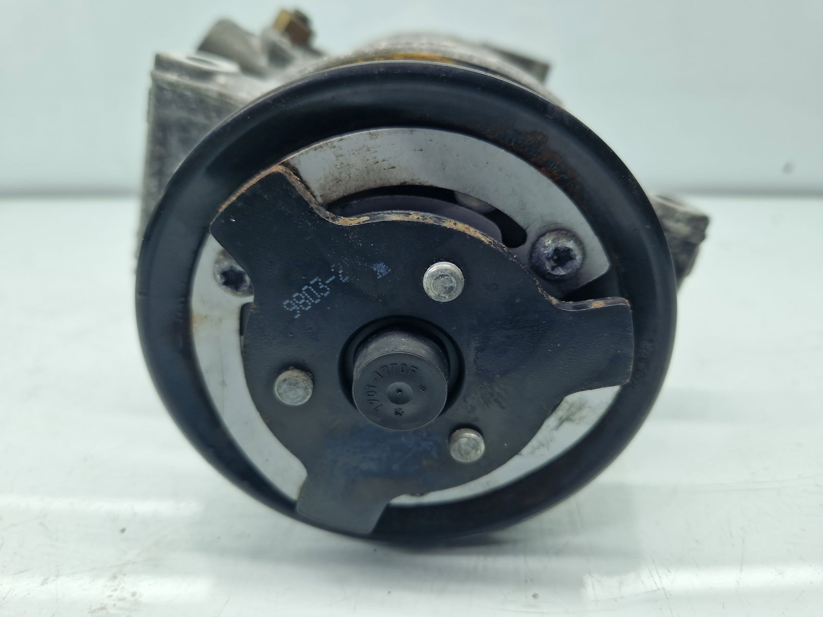 Compresor clima Volkswagen Golf 6 (5K1) [Fabr 2009-2013] 5N0820803 2.0 TDI CBAB 103KW / 140CP - imagine 4