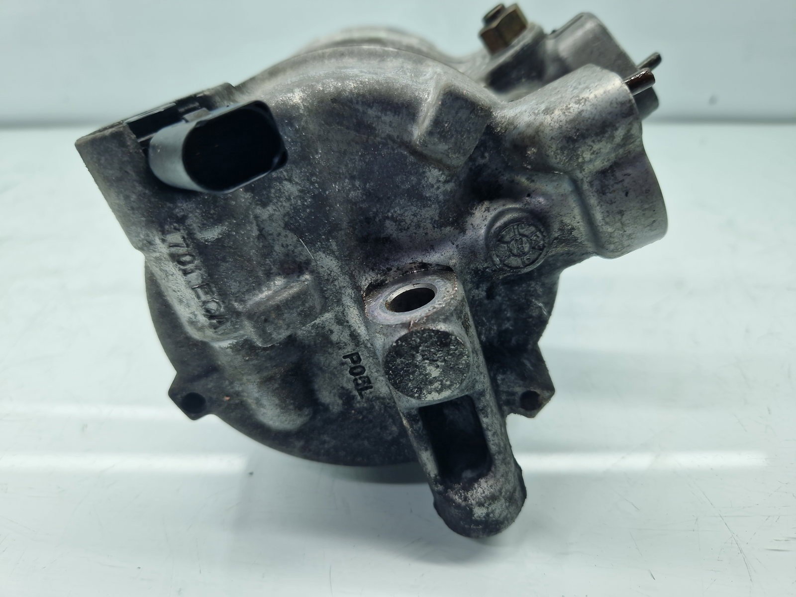 Compresor clima Volkswagen Tiguan (5N) [Fabr 2007-2016] 5N0820803 2.0 TDI CBAB 103KW / 140CP - imagine 5