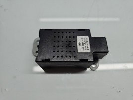 Amplificator antena Volkswagen Golf 6 (5K1) [Fabr 2009-2013] 5M0035570B