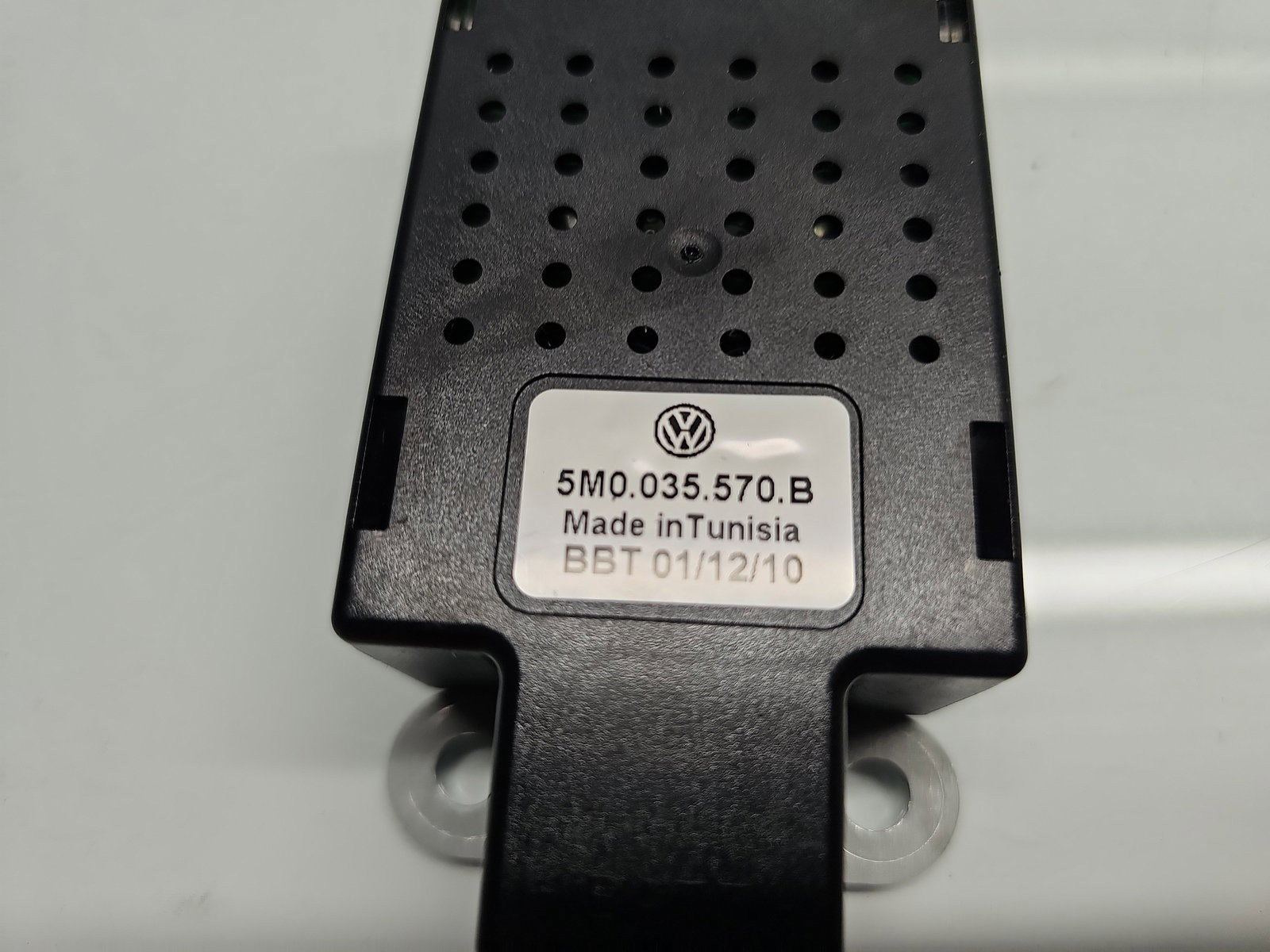 Amplificator antena Volkswagen Golf 6 (5K1) [Fabr 2009-2013] 5M0035570B - imagine 2