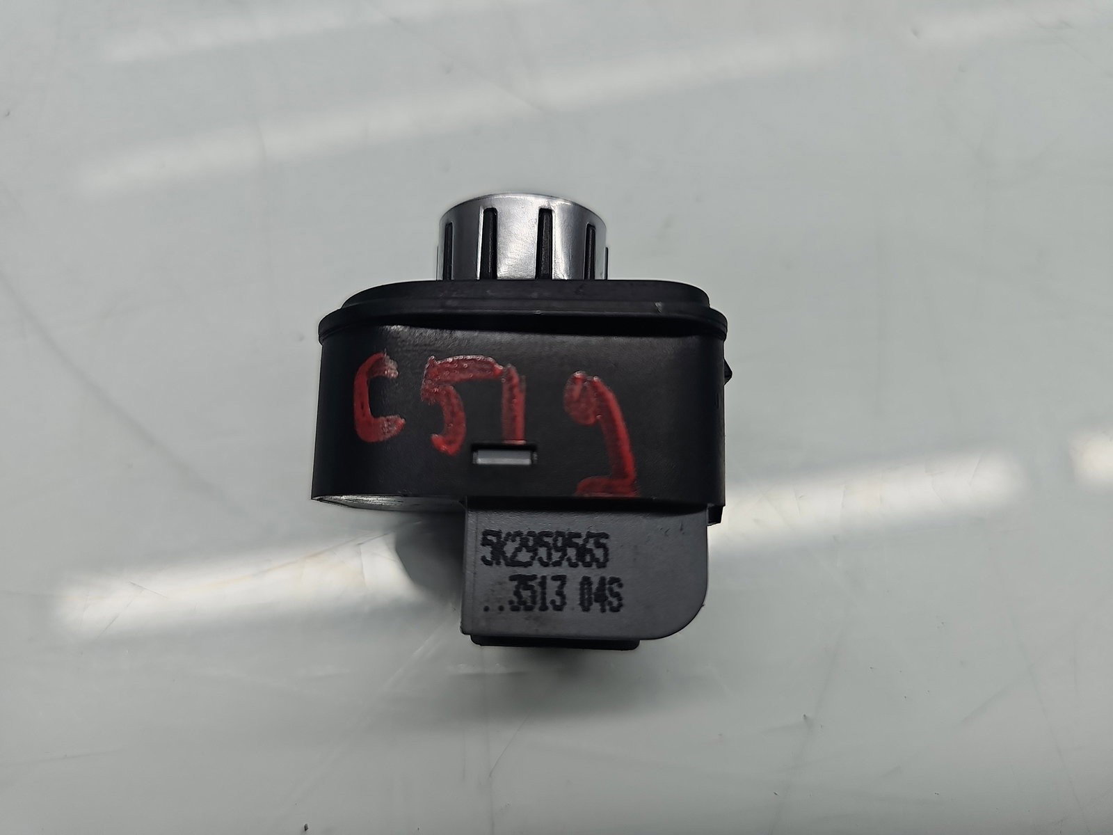 Buton reglaj oglinzi Volkswagen Passat B7 (362) [Fabr 2010-2014] 5K2959565 - imagine 2