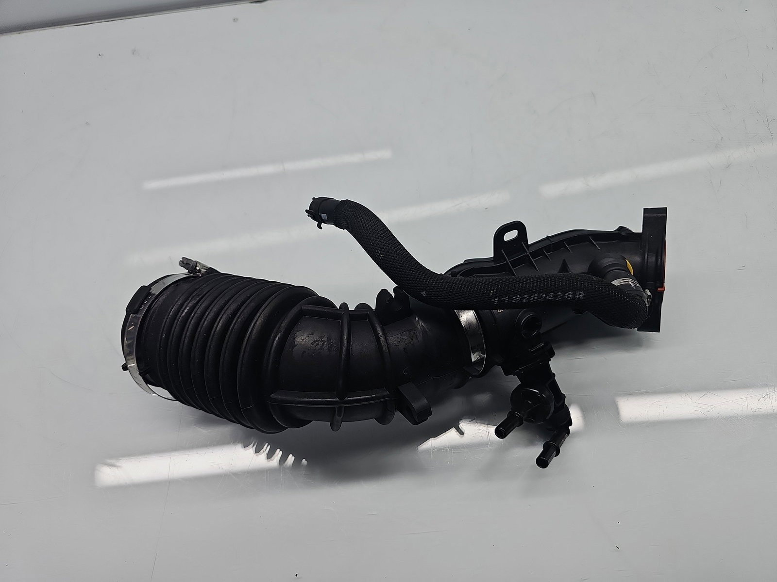 Tub admisie aer Dacia Sandero 3 [Fabr 2021-2023] 165763262R 1.5 dCi K9K-872 85KW / 115CP - imagine 4