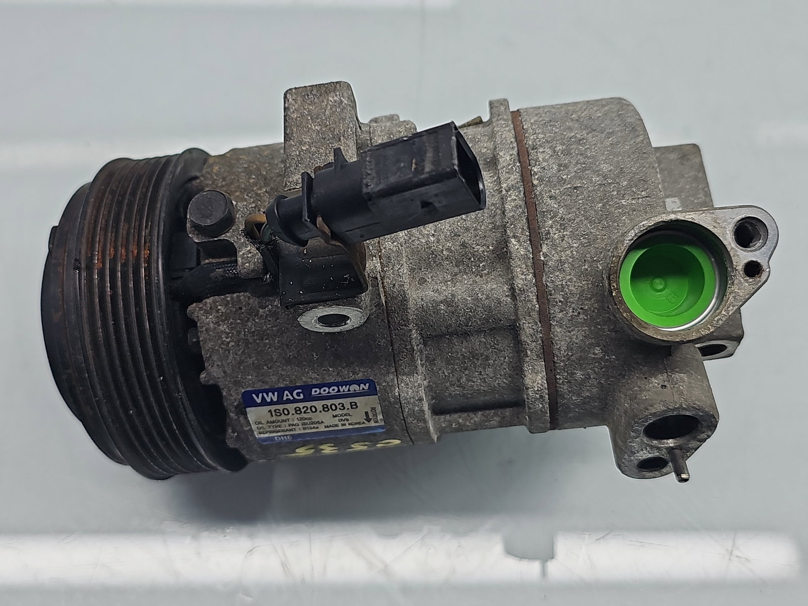 Compresor clima Volkswagen UP [Fabr 2011-2019] 1S0820803B 1.0 Benz CHYB 55KW / 75CP - imagine 3