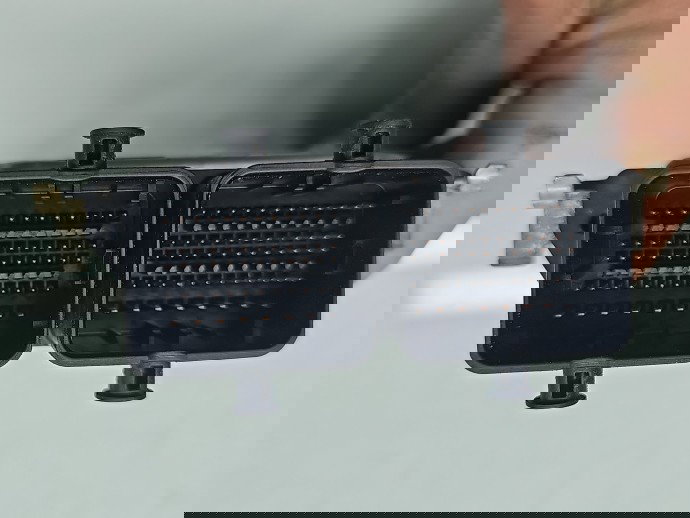 Calculator motor ECU Volkswagen UP [Fabr 2011-2019] 04C906020A 1.0 Benz CHYB 55KW / 75CP