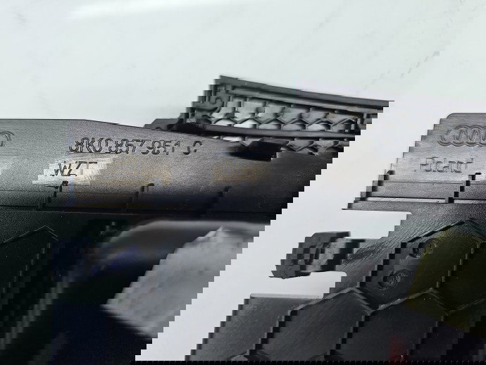 Consola centrala AUDI A4 (8K2, B8.5) [Fabr 2008-2015] 8K0857951C