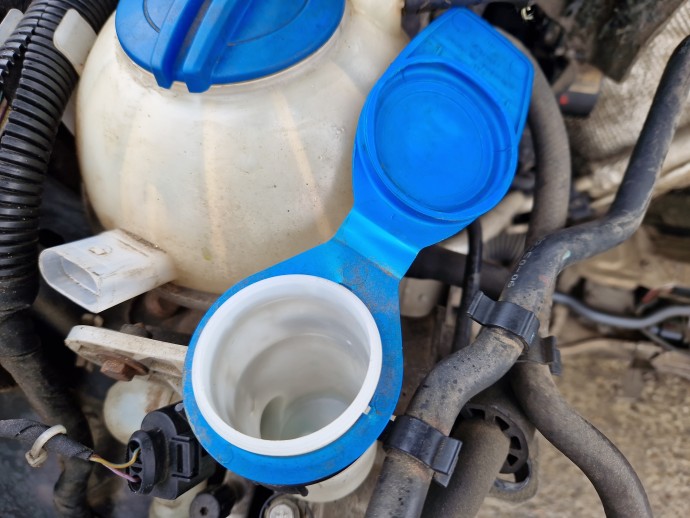 Vas lichid parbriz Volkswagen Jetta 3 (1K2) [Fabr 2005-2010] 1K0955453S